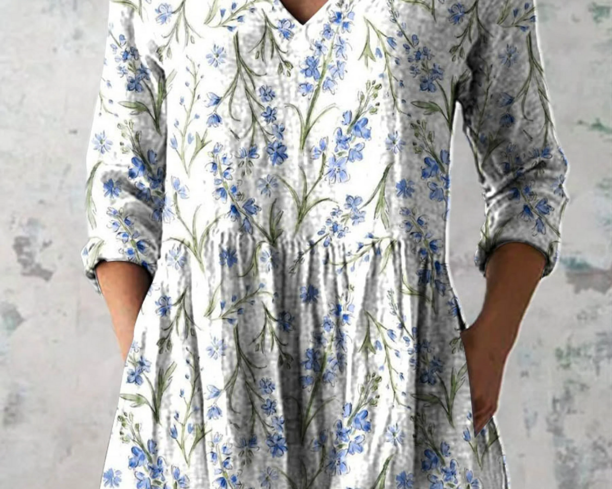 Jeanne | White Textured V-Neck Blouse