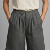 Relaxed Linen Shorts with Elasticated Waist and Side Pockets
